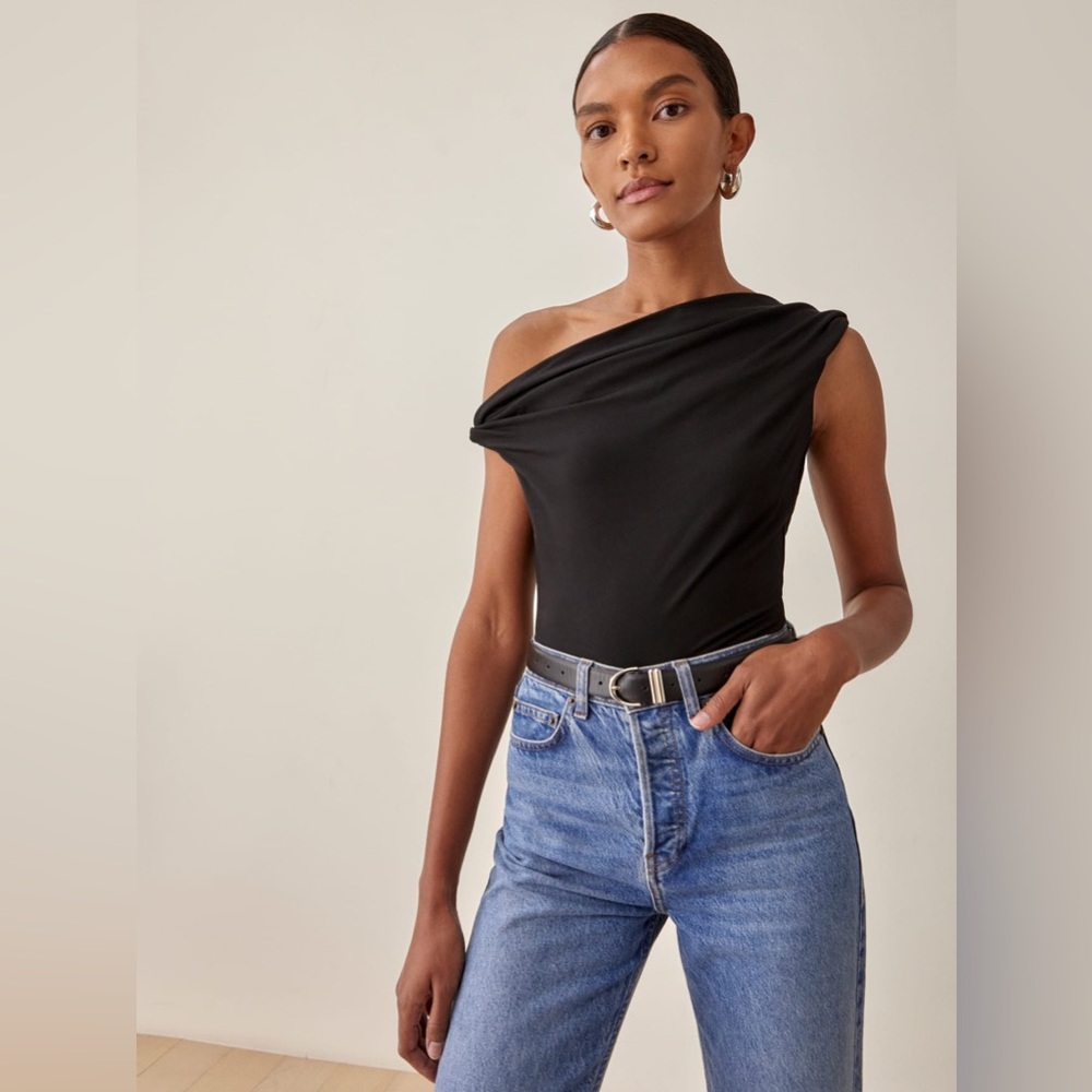 Reformation Cello top in black - size m